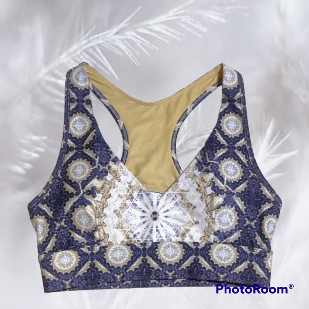 NWOT Wolven yoga shirt / bra
